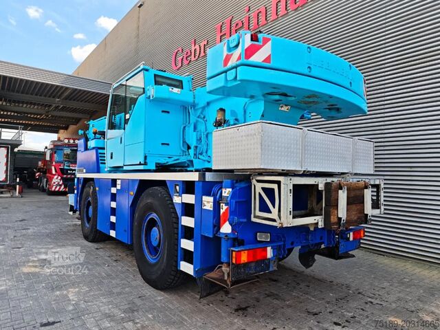 Visurgājējs celtnis Liebherr LTM 1030-2.1 Jip!