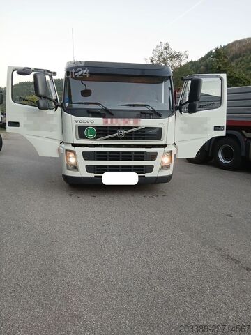 Değiştirilebilir kasalı kamyon VOLVO FM/WECHSELFAHRGESTELL/260.000KM ORG/TÜV