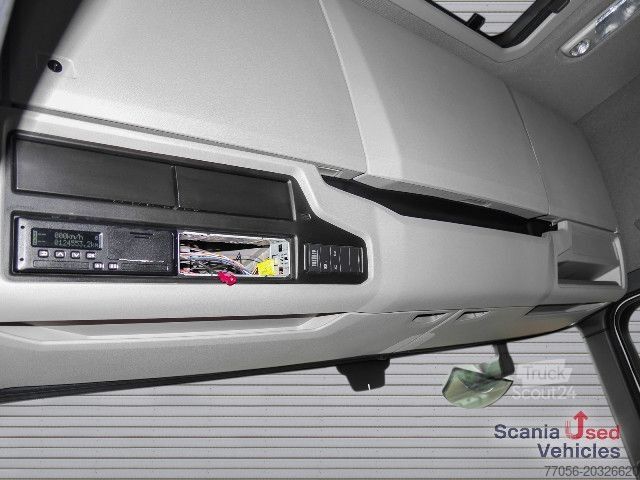 Standardní tahač Scania R 460 A4x2NA - SUPER -
