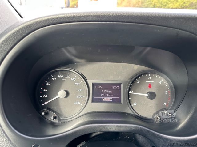Furgon blaszak MERCEDES-BENZ Vito Kasten 109/110/111/114 CDI FWD extralang