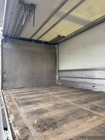 LKW mit Getränkeaufbau MITSUBISHI Canter 9C18/LBW/2xAHK/B-B/Top-Zustand