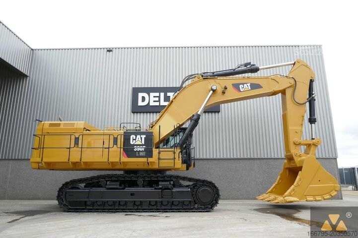 Grävmaskin på larvband Caterpillar 390F LME