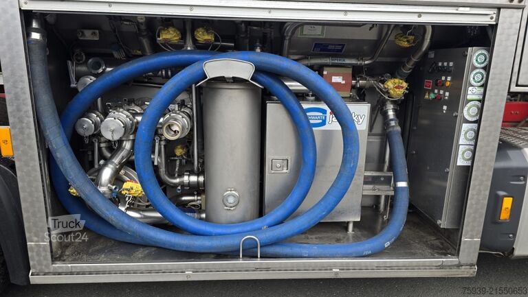 Camião cisterna Mercedes Benz Actros 1845 4x2  ISOLIERT