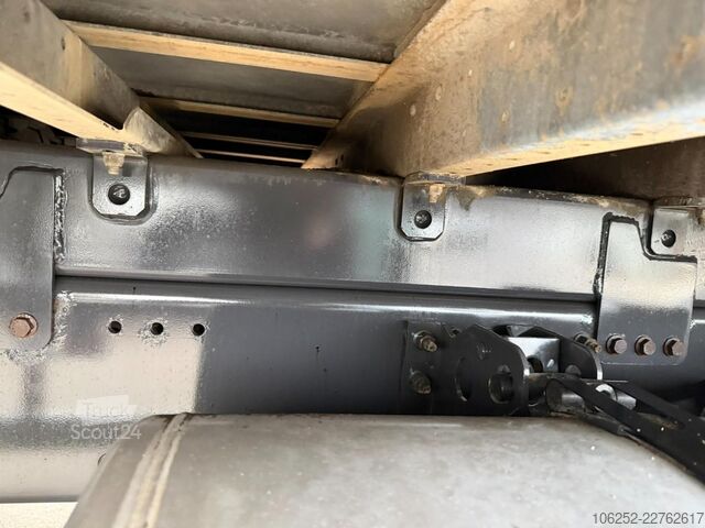 Lasteplattform Volvo FM 420 6x4 BAUSTOFF + KRAN PALFINGER PK18502 SH...