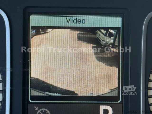 Kutu kamyonu MERCEDES-BENZ 1218L E6, Automatikgetriebe, Klima, LBW 1,5 To