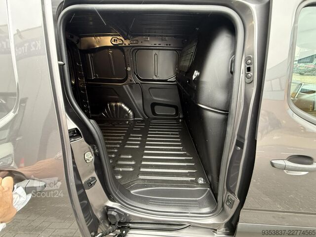 Kombi z wysokim dachem Peugeot Partner 1.5 BlueHDI Asphalt