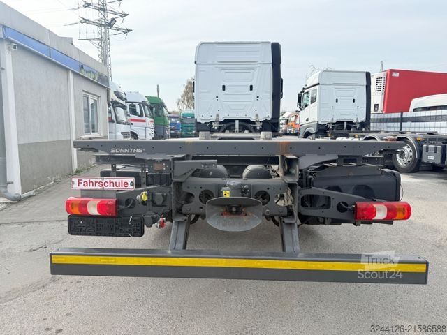 Vaihtolavakuorma-auto MERCEDES-BENZ Actros2540/6x2/Fahrschule/5-Sitze/BIG-SPACE/Lift