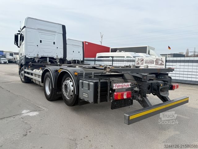 Vaihtolavakuorma-auto MERCEDES-BENZ Actros2540/6x2/Fahrschule/5-Sitze/BIG-SPACE/Lift