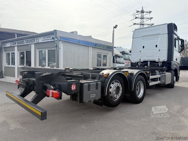 Vaihtolavakuorma-auto MERCEDES-BENZ Actros2540/6x2/Fahrschule/5-Sitze/BIG-SPACE/Lift