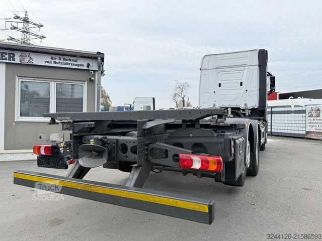 Vaihtolavakuorma-auto MERCEDES-BENZ Actros2540/6x2/Fahrschule/5-Sitze/großeAuswahl/