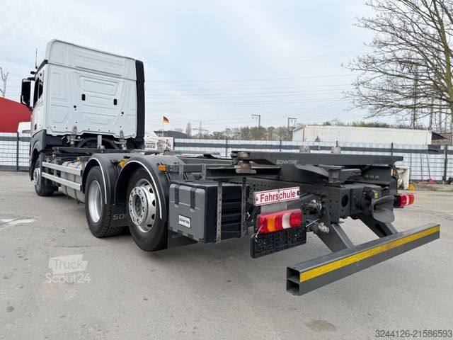 Vaihtolavakuorma-auto MERCEDES-BENZ Actros2540/6x2/Fahrschule/5-Sitze/großeAuswahl/