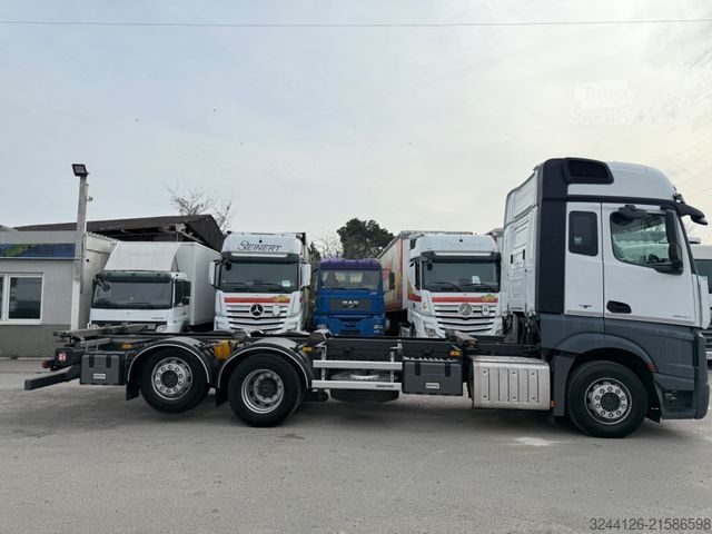 Vaihtolavakuorma-auto MERCEDES-BENZ School-Truck/Fahrschule/Actros2540/ExBW/6x2/76TK