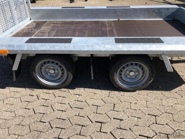 Araba römorku Hapert Indigo LF-2 3050 x 1590 x 200 mm, 3,0 to. Gitterrampe