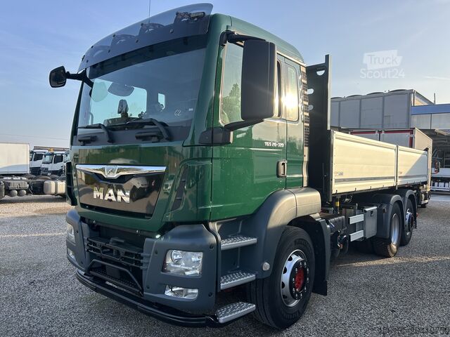 Autocarro ribaltabile MAN TGS 26.320