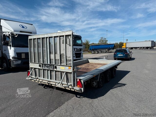 Ανοικτό ρυμουλκούμενο HAPERT INDIGO mit Auffahrrampe 3-Achs
