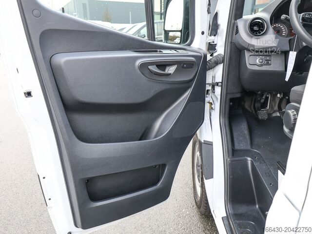 Furgoneta de caja alta Mercedes-Benz Sprinter 317 CDI Kasten L3H2 Holz Navi Kamera