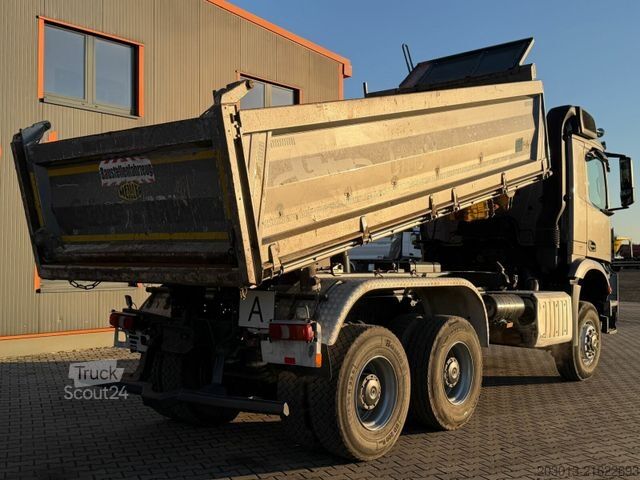 Three-sided tipper truck MERCEDES-BENZ AROCS 3345 6x6 Euro 6 Kipper mit Bordmatik