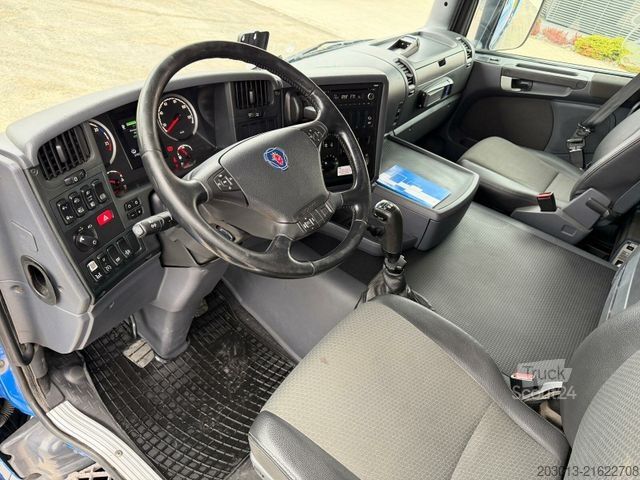 Flatbed truck SCANIA G450 8x4 Pritsche mit Kran Palfinger PK76002 EH