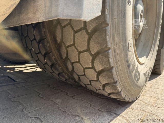 Standard tractor unit MERCEDES-BENZ AROCS 3342 6x4 SZM - Kipphyd. Euro 6