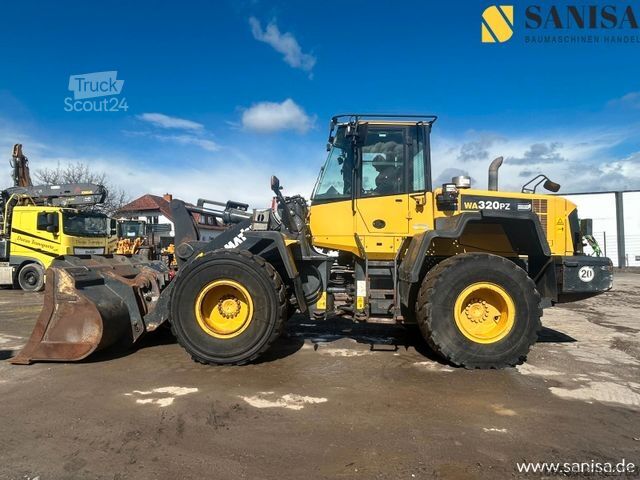 Chargeuse sur pneus KOMATSU WA 320PZ-6/Klima/ZSA/Schaufel/SW