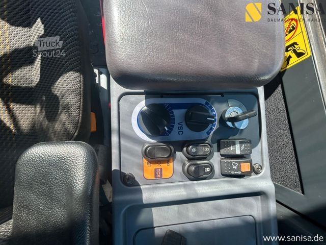 Chargeuse sur pneus KOMATSU WA 320PZ-6/Klima/ZSA/Schaufel/SW