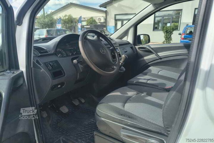 Furgão de painéis Mercedes-Benz 220 110 CDI
