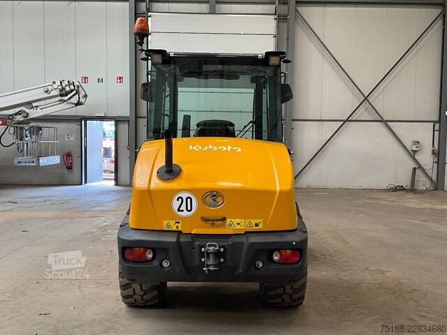 Læssemaskine Kubota R 090