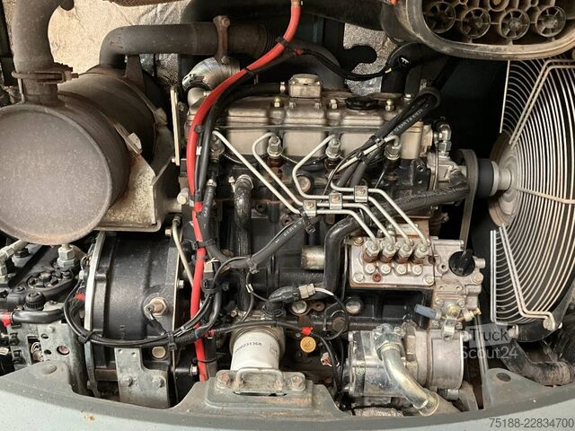 Колесный экскаватор Neuson EW 65 powertilt