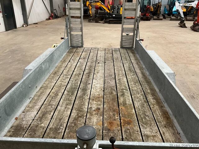 Jordboremaskine Ditch Witch JT 5 + mercedes 818 + humbaur