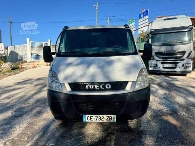 Furgón volquete Iveco Daily 35C12