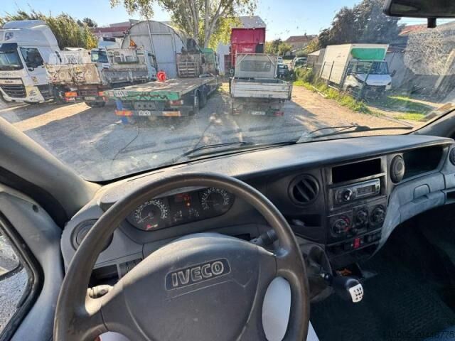 Furgón volquete Iveco Daily 35C12