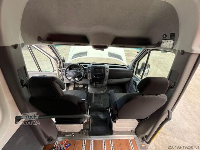 Minibussi Mercedes-Benz Sprinter 516 CDI 17 SEATS / DRIVER AC
