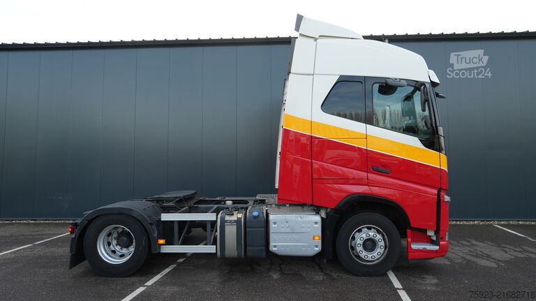 Standaard-SZM Volvo FH 420 LNG Globetrotter tractor unit