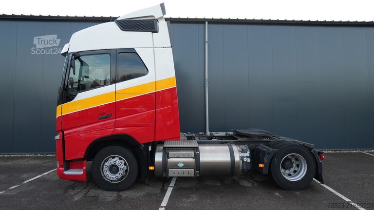 Standaard-SZM Volvo FH 420 LNG Globetrotter tractor unit