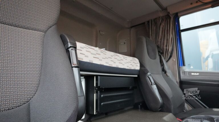 Standaard-SZM DAF CF 400 FT Tractor unit