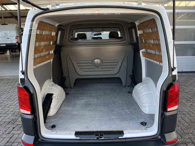 Kombi z wysokim dachem VW Transporter 2.0 TDI 90pk L1H1 DC Airco Trekhaak...