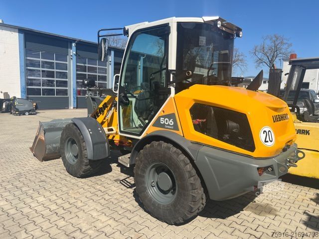 Carregadora de rodas LIEBHERR 506 C Radlader 4x4 Schaufel Schnellwechsler