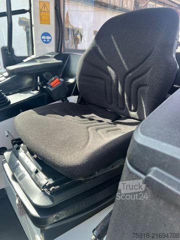 Carregadora de rodas LIEBHERR 506 C Radlader 4x4 Schaufel Schnellwechsler