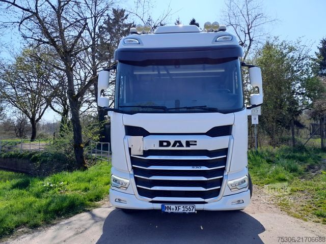 Standard SZM DAF FT XF 530 NGD, PXP 4x4