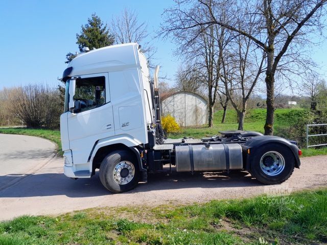 Standard SZM DAF FT XF 530 NGD, PXP 4x4