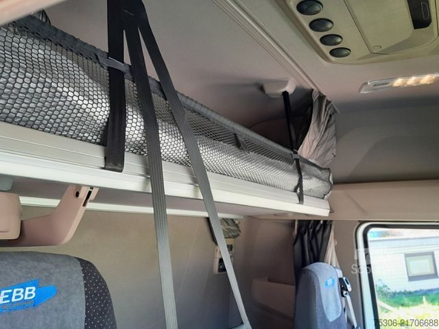 Standard SZM DAF FT XF 530 NGD, PXP 4x4