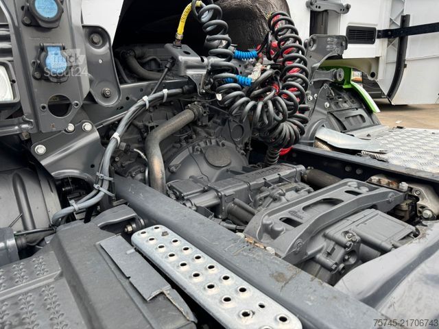 Standard dragbil SCANIA P 450 * RETARDER * STANDHEIZUNG * 1 X LIEGE *