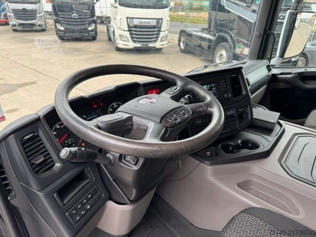 Standard dragbil SCANIA P 450 * RETARDER * STANDHEIZUNG * 1 X LIEGE *