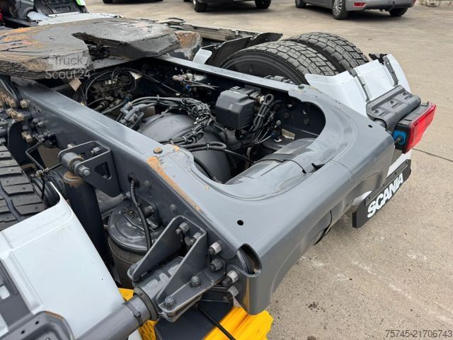 Standard dragbil SCANIA P 450 * RETARDER  * STANDHEIZUNG * 1 X LIEGE *