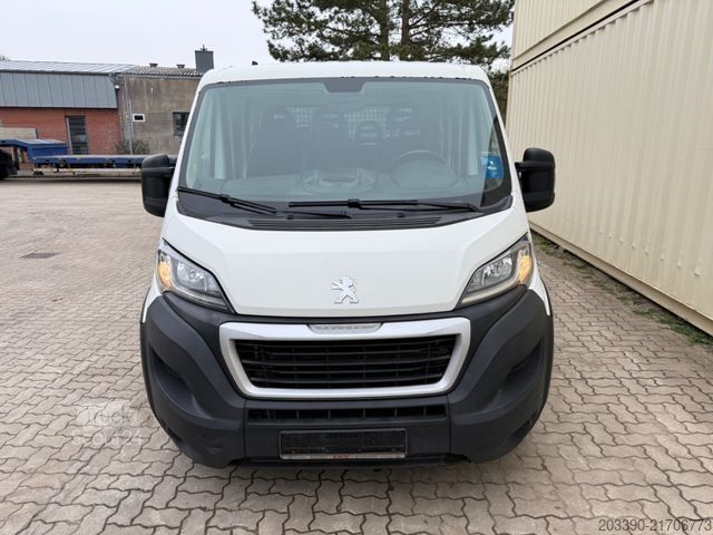 Pick-up skåpbil PEUGEOT Boxer Doka Pritsche / 1. Hand / Klima