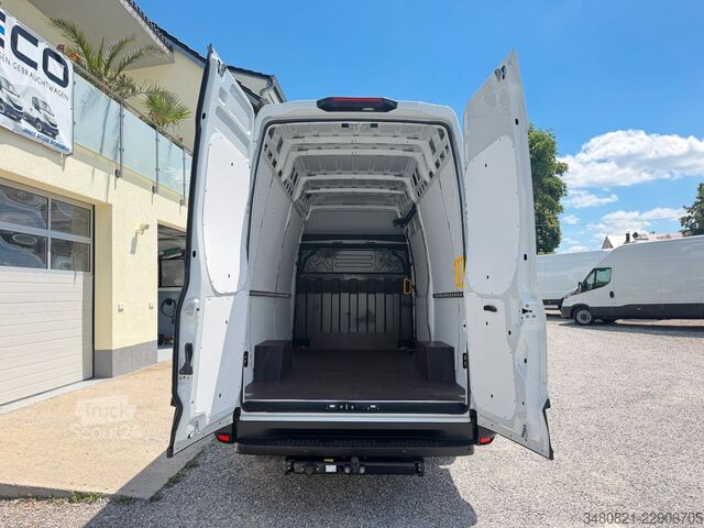 Hög tak skåpbil IVECO DAILY 35S18V L3H3 AUTOMATIK HOCHDACH! AHK 176 PS