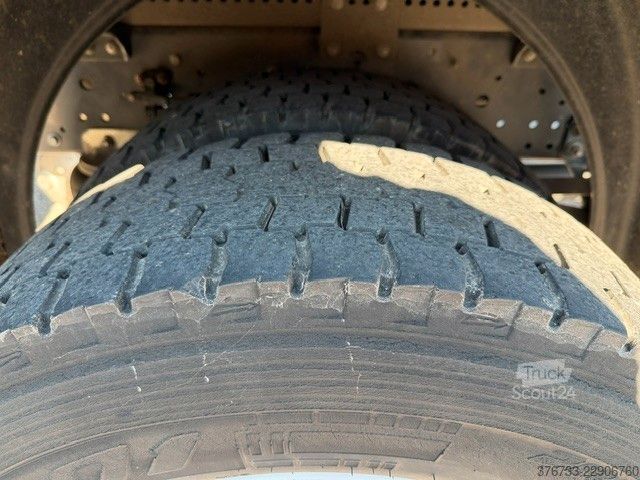 Бортовой грузовик с тентом IVECO ML140E25/P ¤6E Klima Standheizung Top Zustand