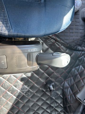 Standardní tahač VOLVO FH 4x2 T