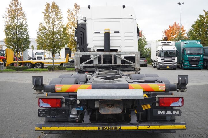 Pakreipiamas BDF MAN TGX 26.470 6x2 COINTAINERKIPPER HYVA