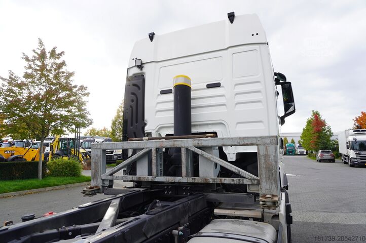 BDF kiprowany MAN TGX 26.470 6x2 COINTAINERKIPPER HYVA